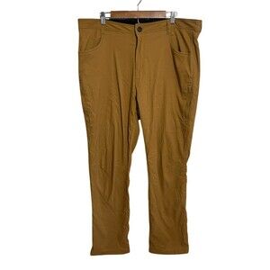 Orvis Men’s Stretch Chino Pants in Tan-Brown